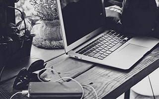 九游体育全站-虚拟经济推动电竞产业链深度整合，电子竞技的虚拟性